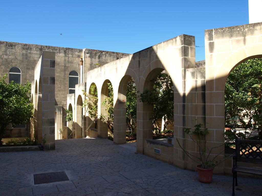 Rivotorto Retreat House Ξενοδοχείο Μπιρκιρκάρα Εξωτερικό φωτογραφία