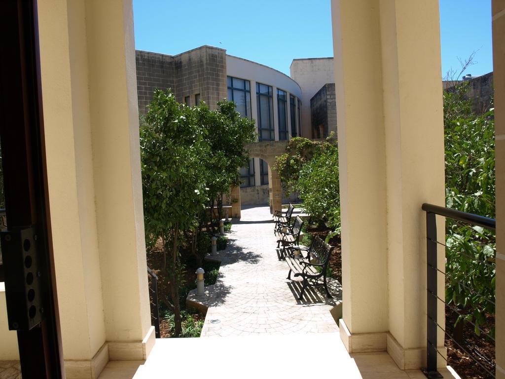 Rivotorto Retreat House Ξενοδοχείο Μπιρκιρκάρα Εξωτερικό φωτογραφία